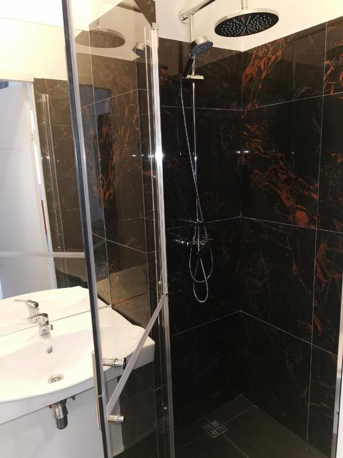 Central Hotel With Free Parking Riga Exterior foto